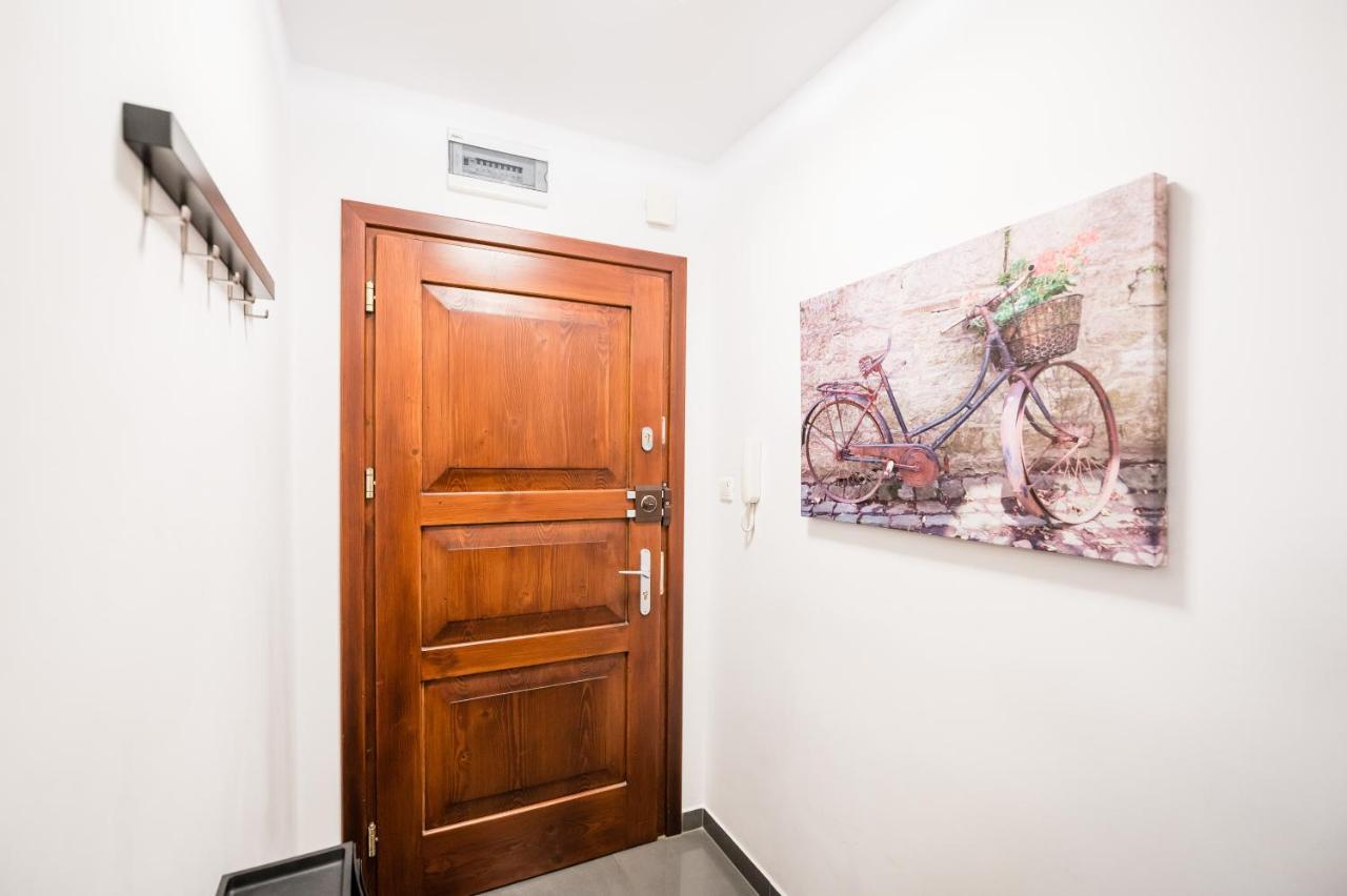 Radziwillowska Old Town Deluxe Apartment Wawelofts Krakow Luaran gambar